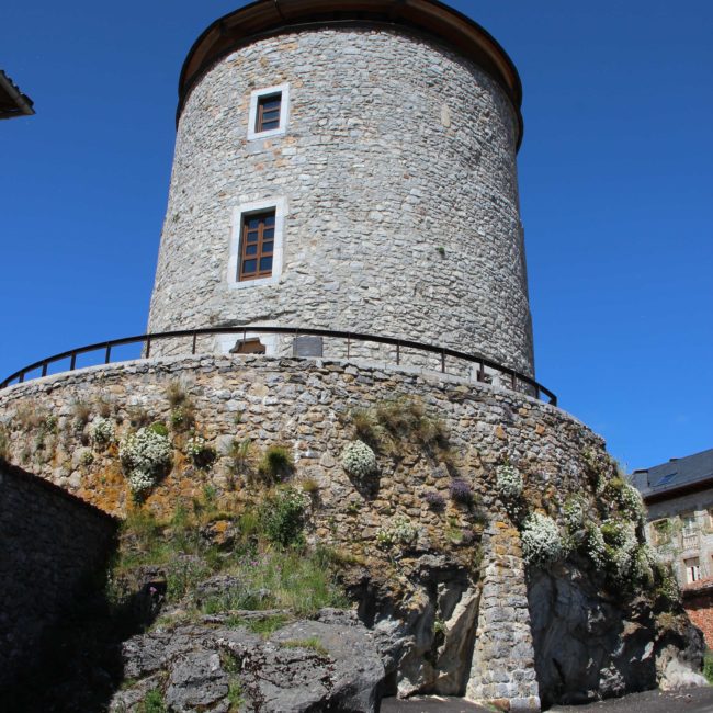 Torreón de piedra