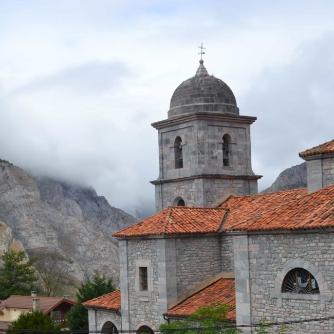 La iglesia de Oseja de Sajambre