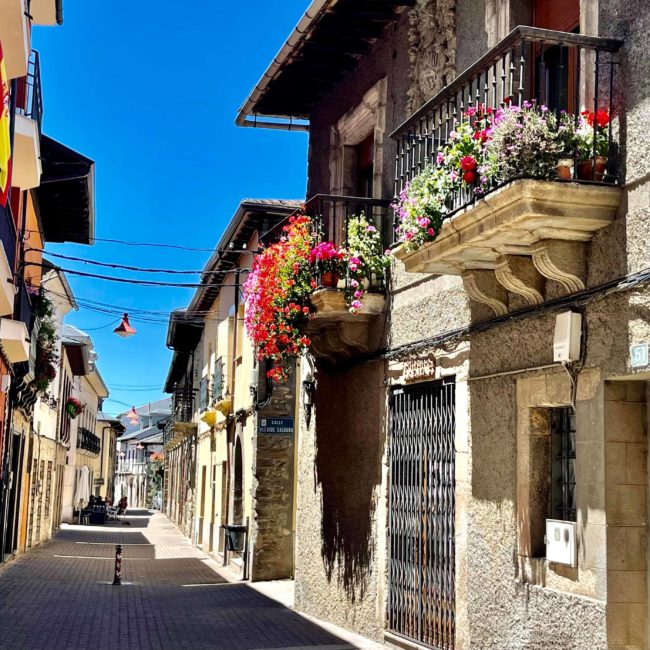 Calle de Santa María de Cacabelos