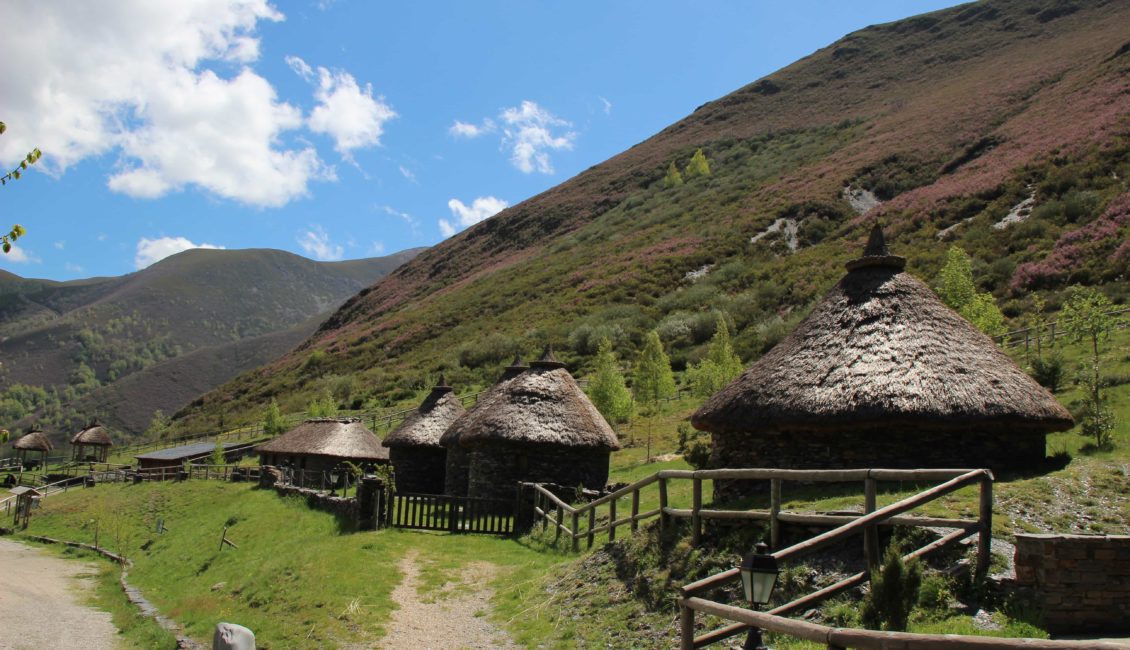 Cabañas del castro de chano