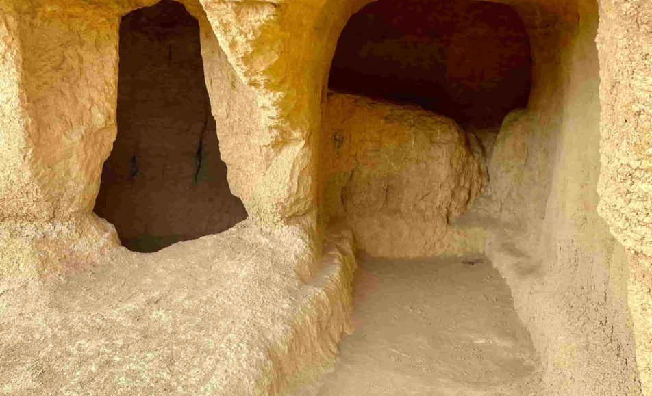 Cueva de Menudas de Villasabariego