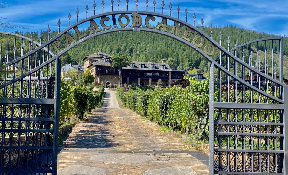 Entrada al palacio