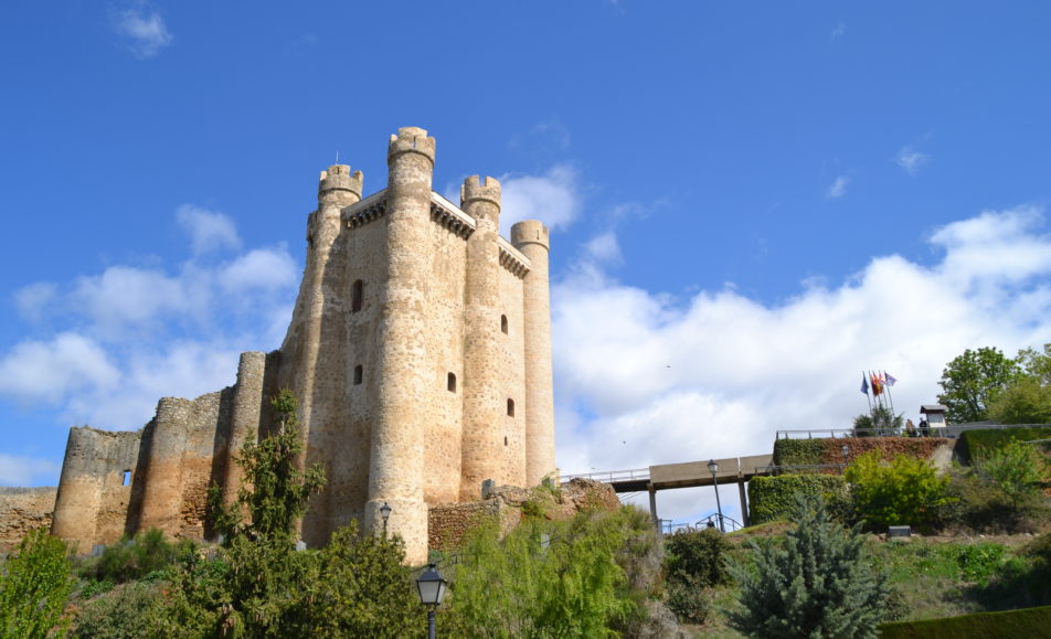 Castillo Valencia de Don Juan