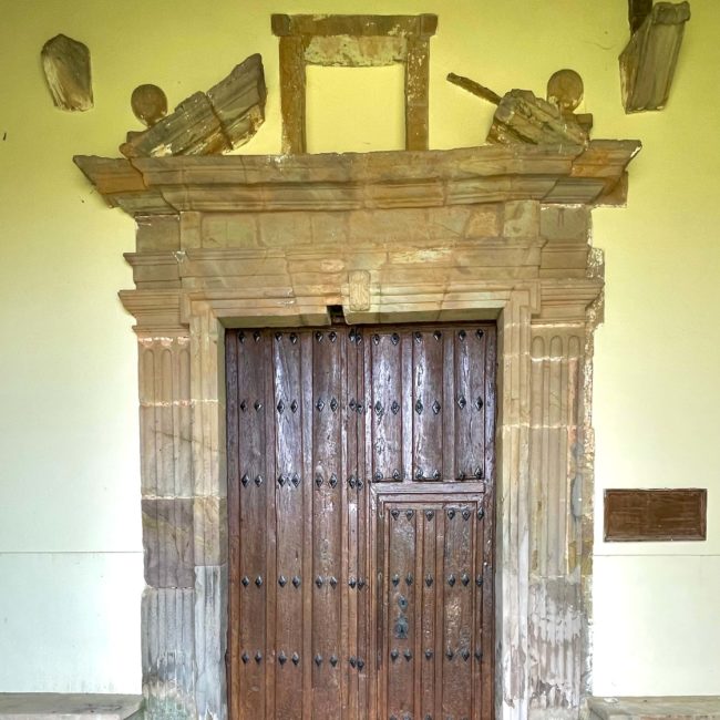 Puerta de madera