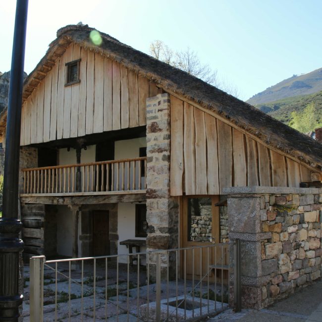 Fachada de la Casa del Humo