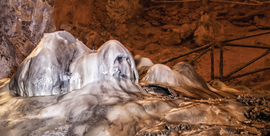 Cueva Valporquero
